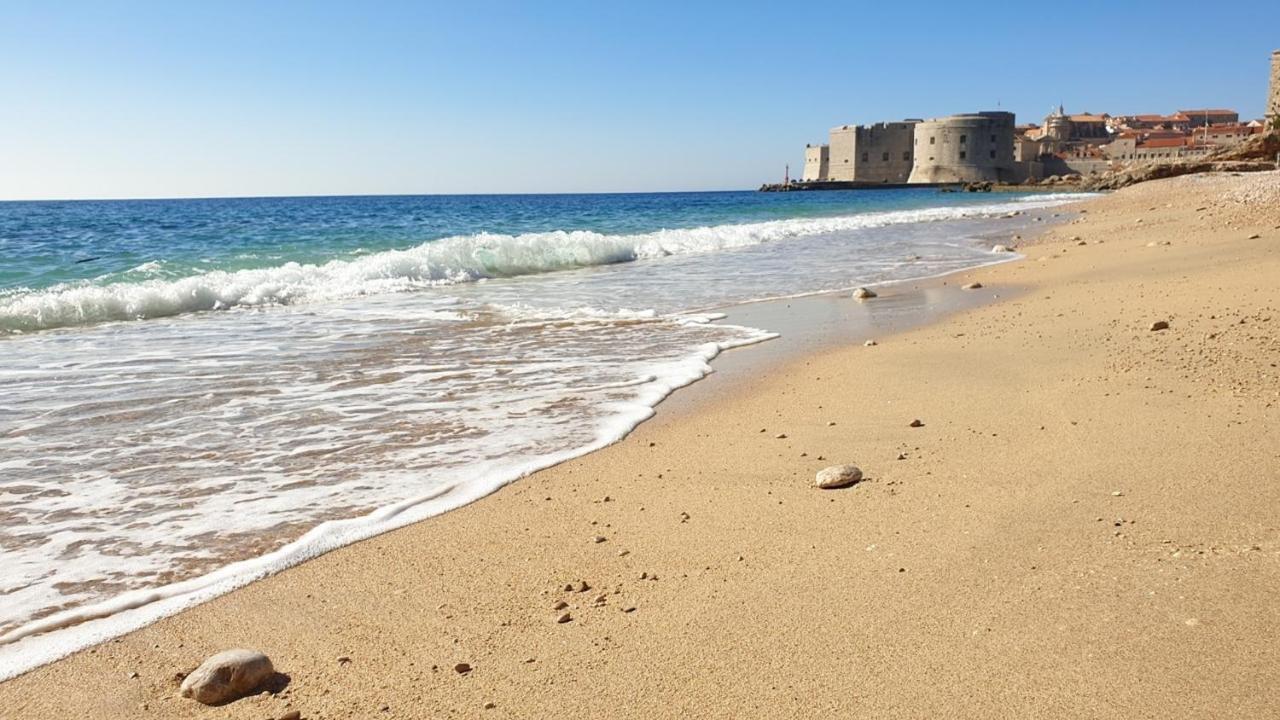 Luxury Beachfront Apartment Banje ドゥブロブニク エクステリア 写真
