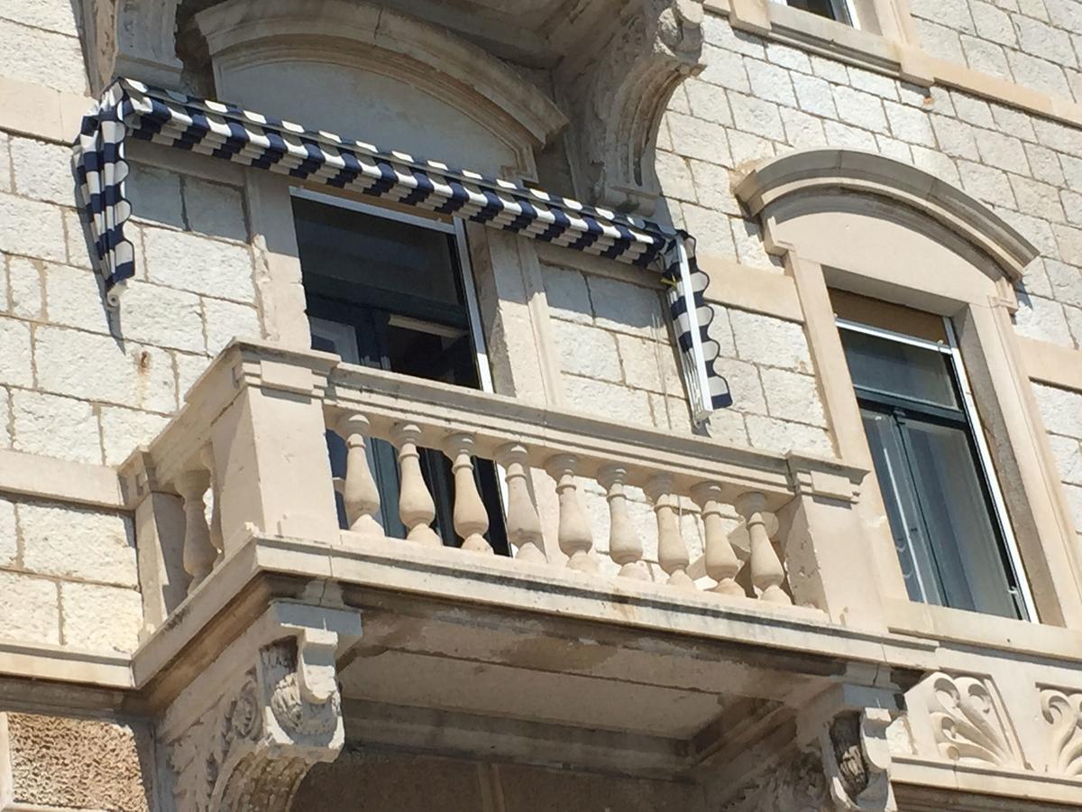 Luxury Beachfront Apartment Banje ドゥブロブニク エクステリア 写真